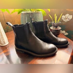 Women’s Black Leather Boots Vagabond Brand